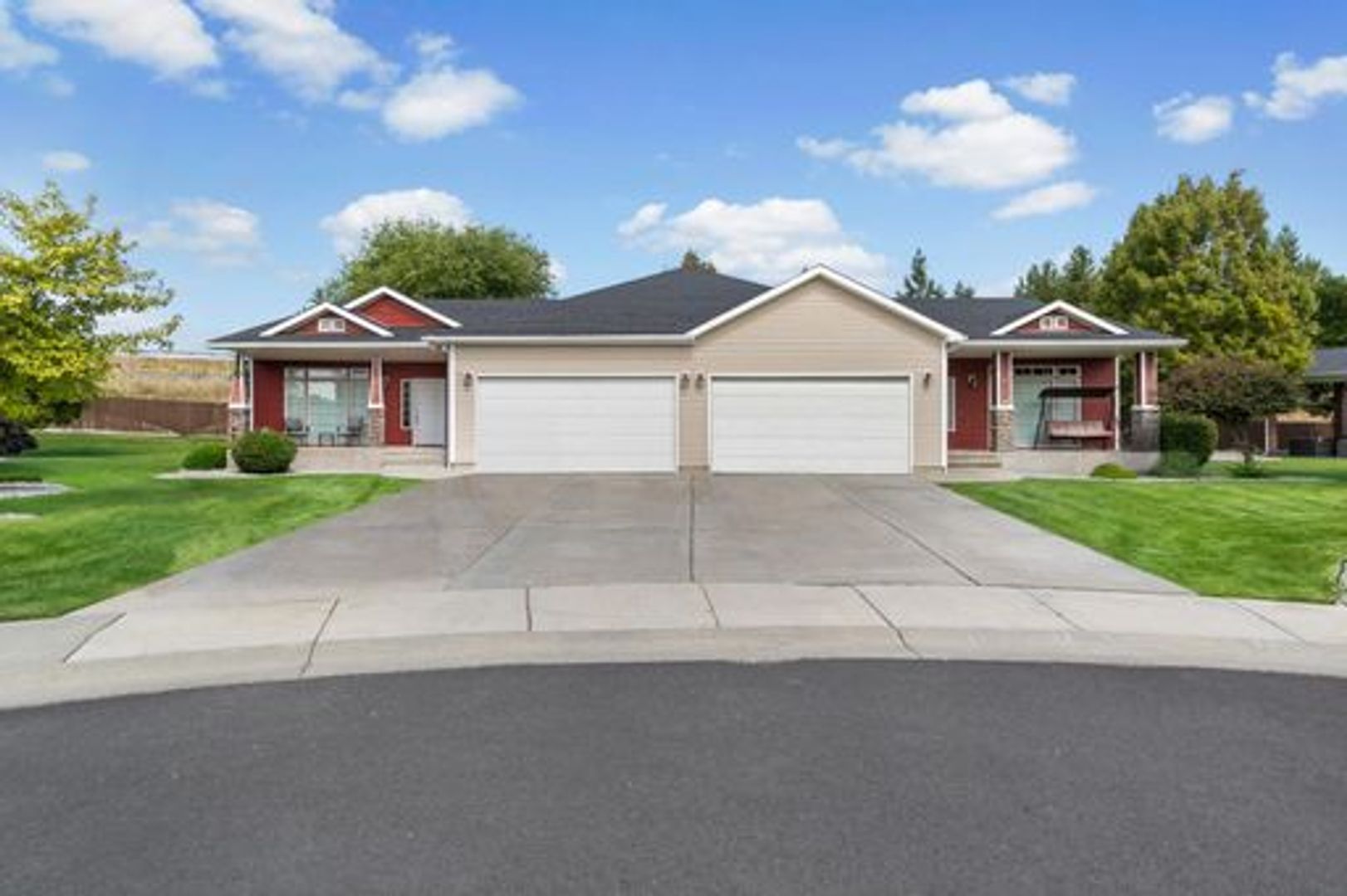 Spokane Apartment: 302 - 309 E Blackhawk Dr