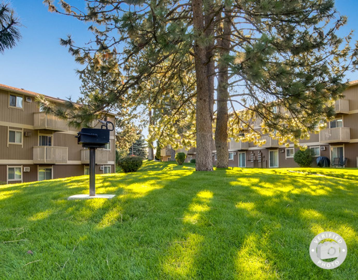 Spokane Apartment: 401 E Magnesium Rd.