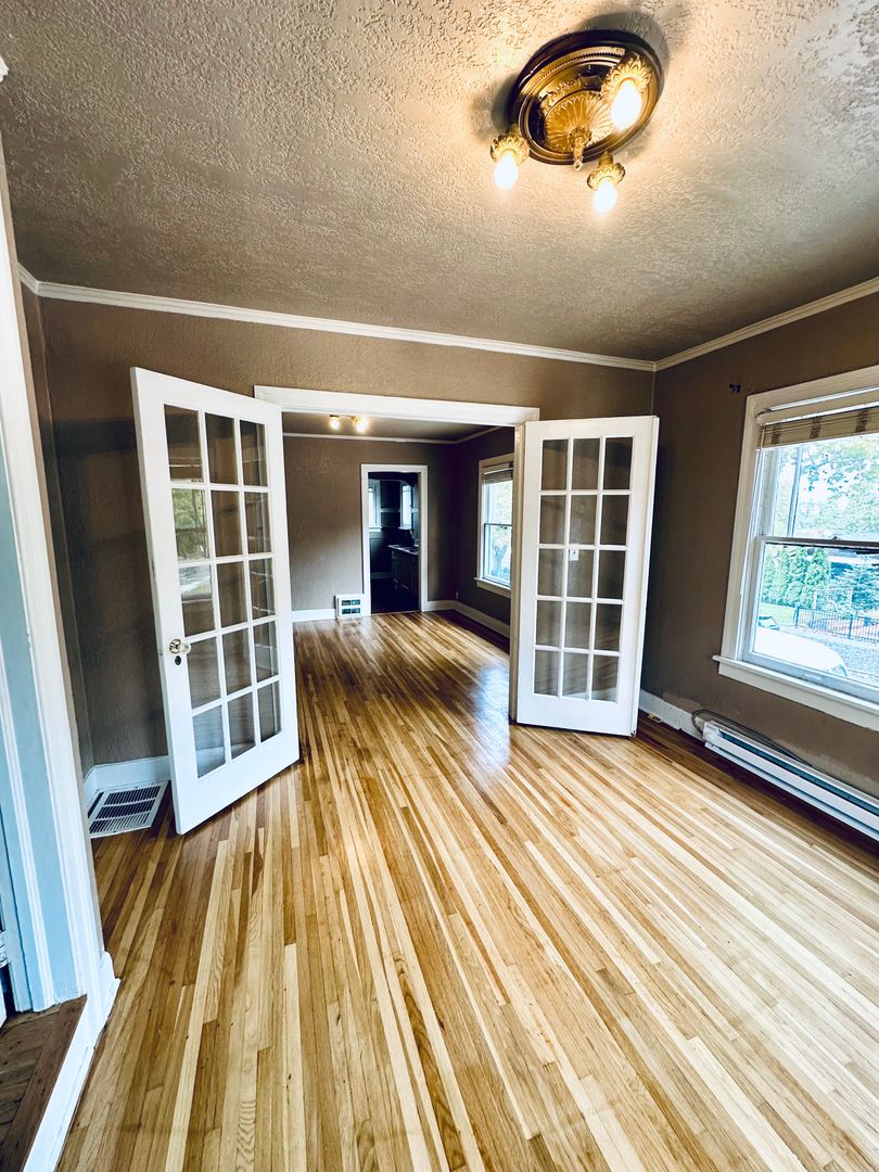 Spokane Apartment: 1000-1003 W. 25th Ave