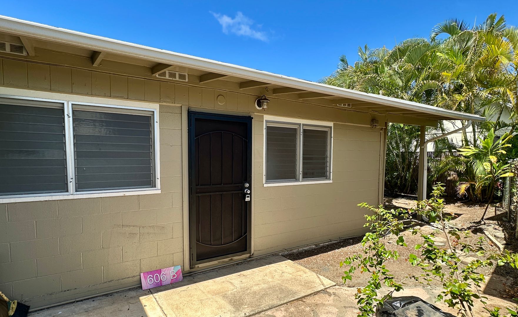 Kailua Townhome: 606B Kaulani Way