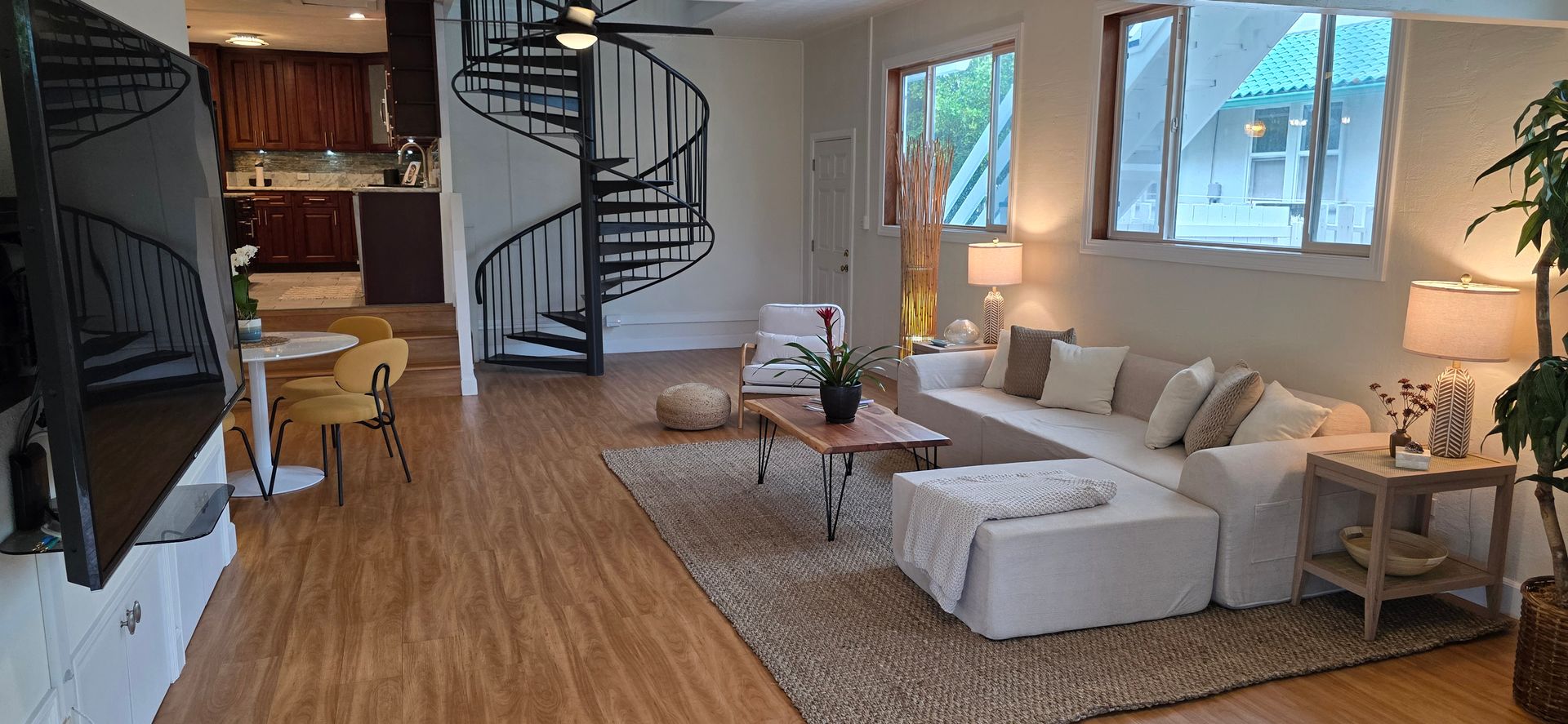 Kailua House: 834 Oneawa St.- Downstairs