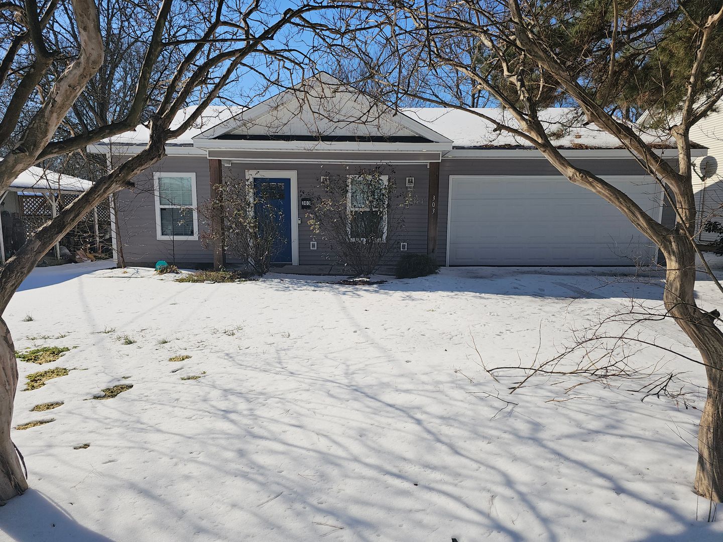 Benton House: 303 Dobbs