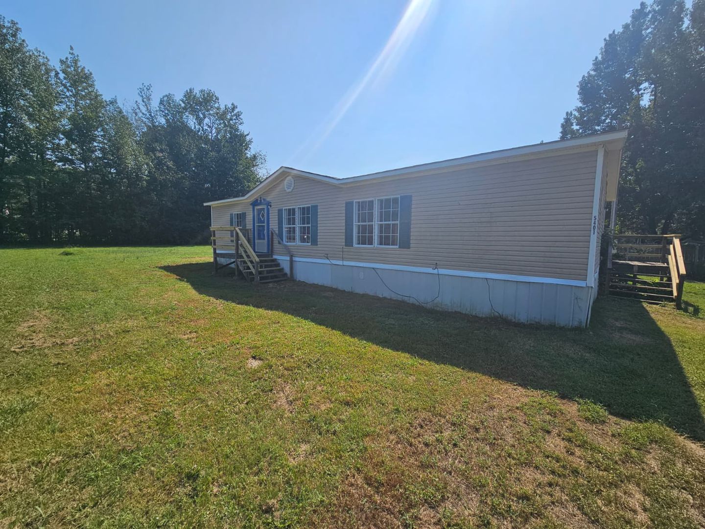 Cabot House: 5401 Bayou Meto Lp