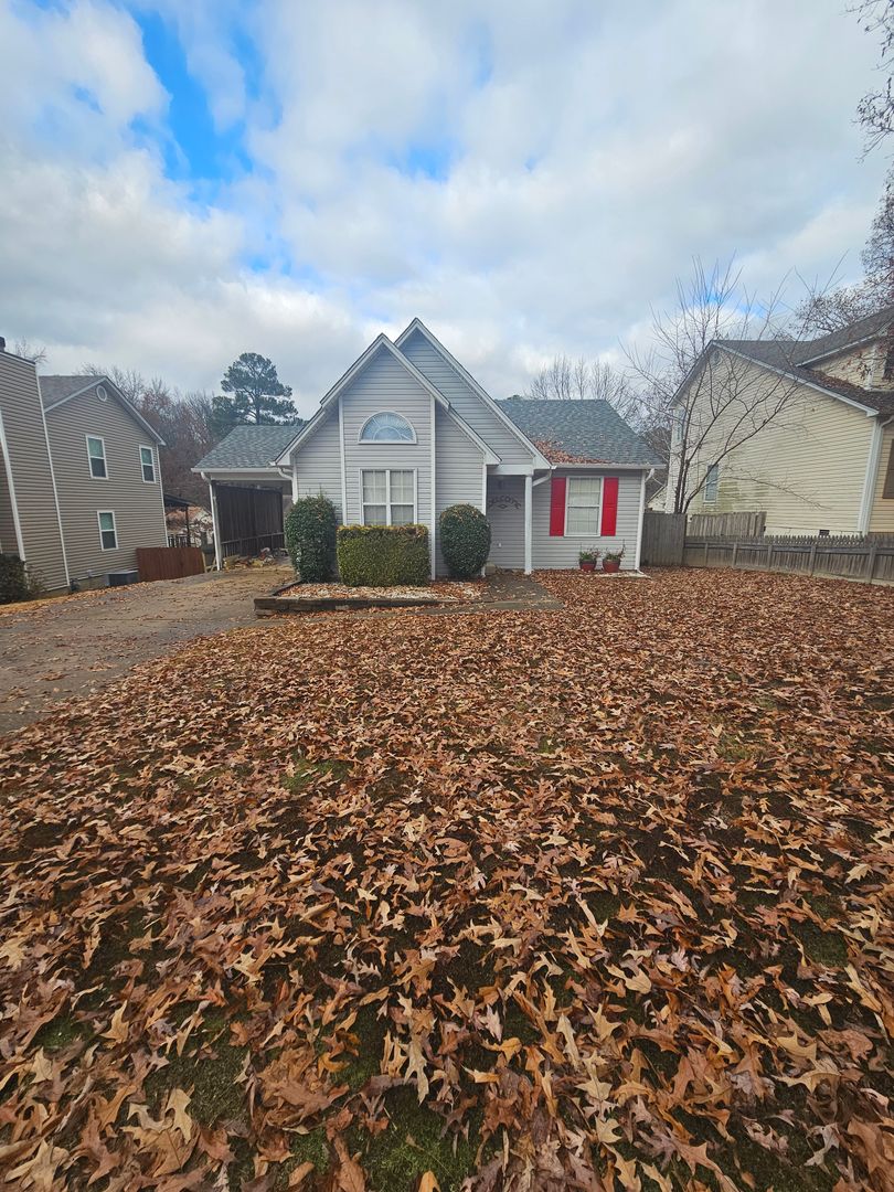 Benton House: 1202 Copper Creek