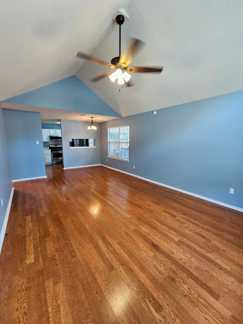 Benton House: 1301 Copper Creek