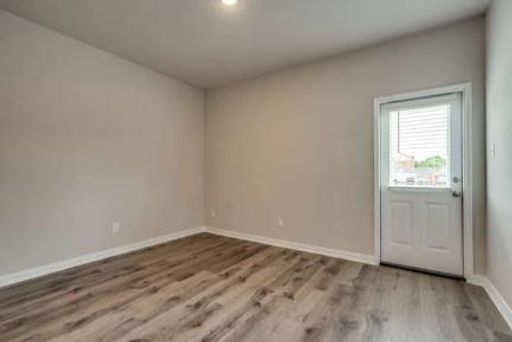 Listing photo thumbnail