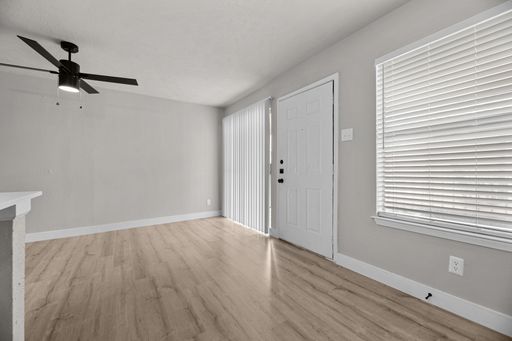 Listing photo thumbnail