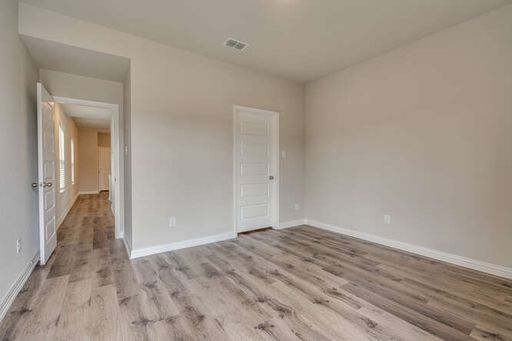 Listing photo thumbnail