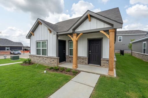 Listing photo thumbnail