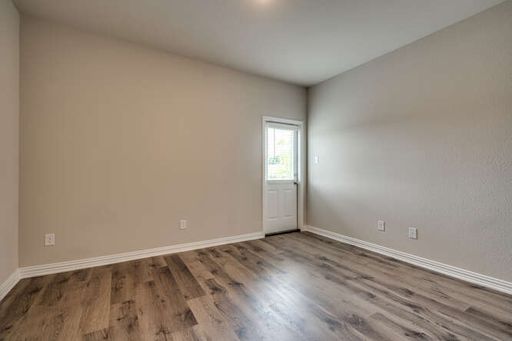Listing photo thumbnail