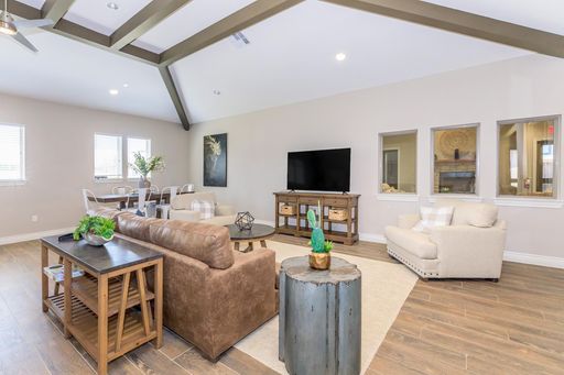 Listing photo thumbnail