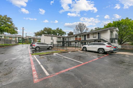 Listing photo thumbnail