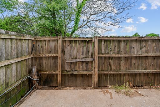 Listing photo thumbnail