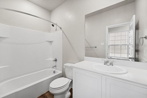 Listing photo thumbnail