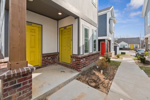 Listing photo thumbnail