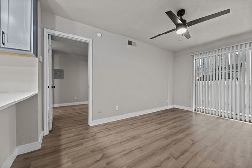 Listing photo thumbnail