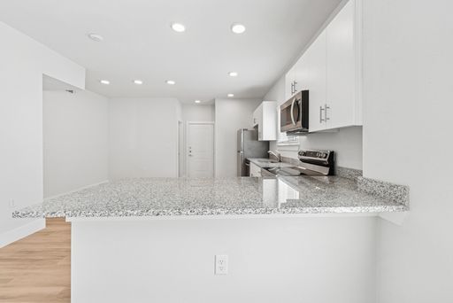Listing photo thumbnail