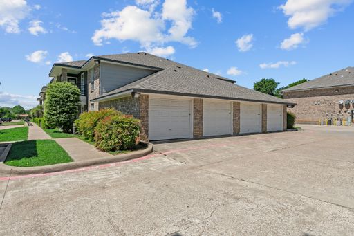 Listing photo thumbnail