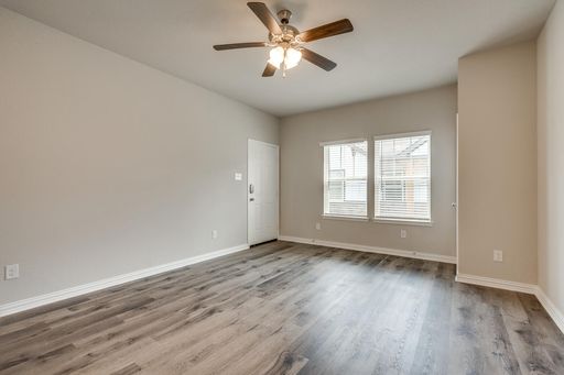 Listing photo thumbnail