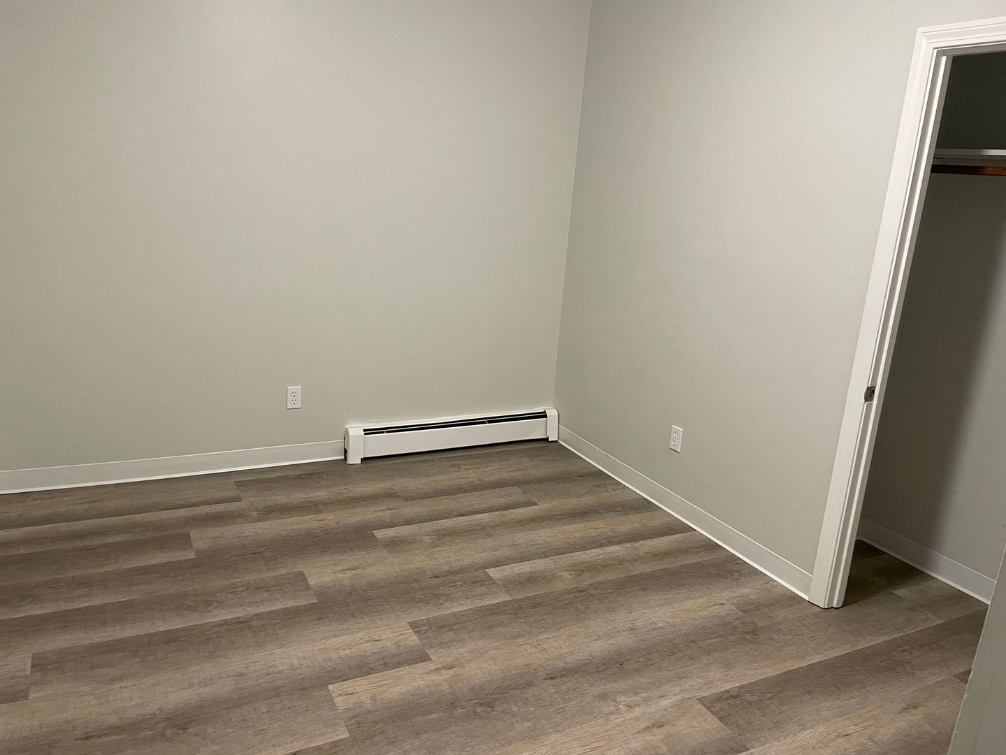 Woonsocket Apartment: 404 2nd Avenue-392 2nd