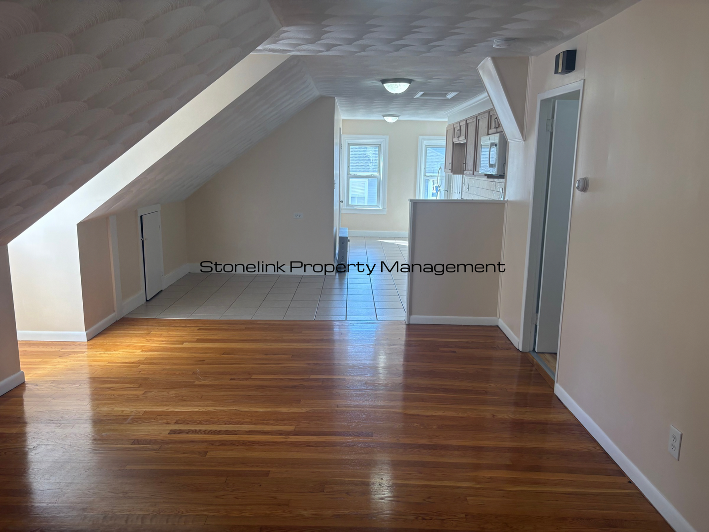 East Providence Apartment: 157 Mauran Avenue