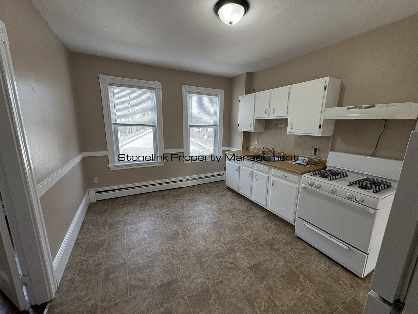 Warwick Apartment: 73-75 Central Street