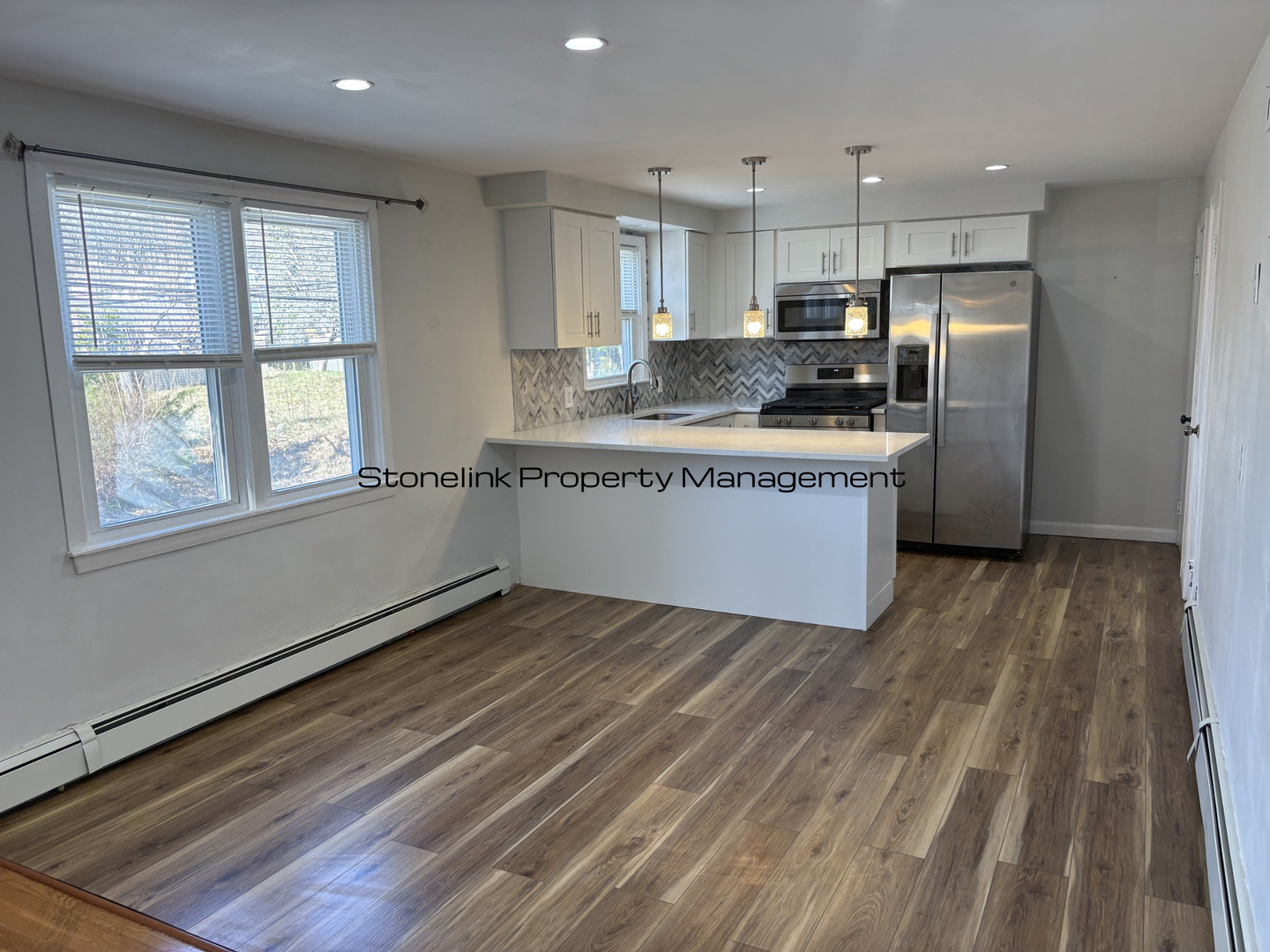 Cranston Apartment: 321 Budlong Road