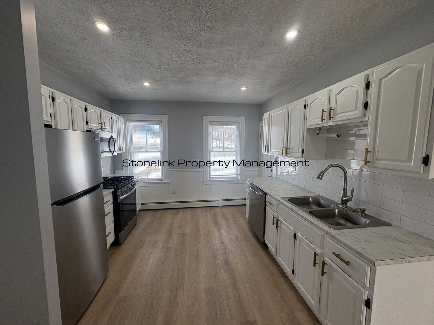 North Providence Apartment: 27 Ferncliff Avenue