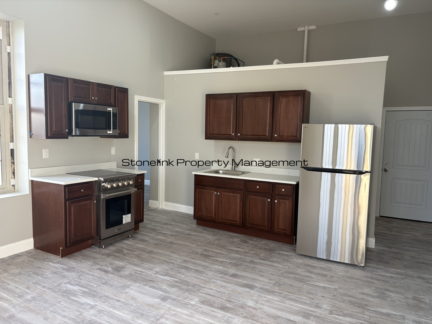 Central Falls Apartment: 387 Broad Street