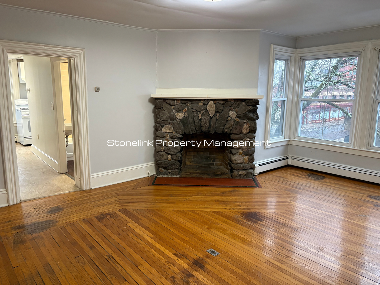 Attleboro Apartment: 40 Bank Street