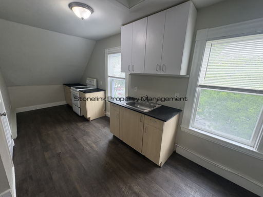 Large, Newly Renovated Apartment For Rent in North Attleboro!