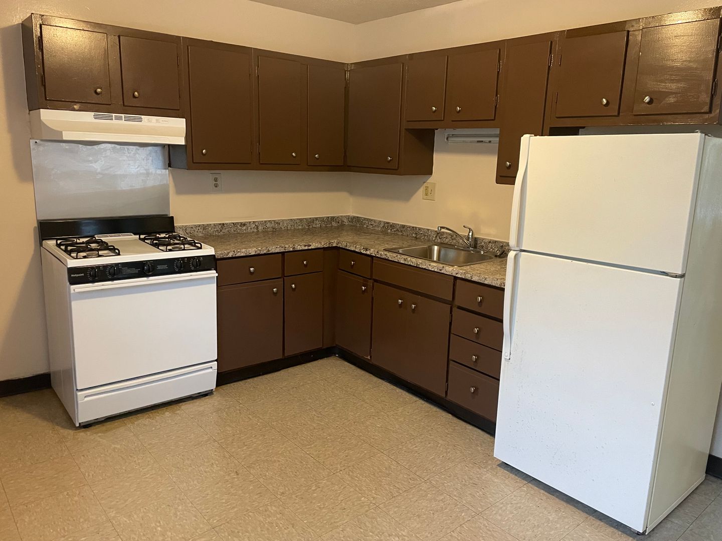 Woonsocket Apartment: 471-485 Pond Street