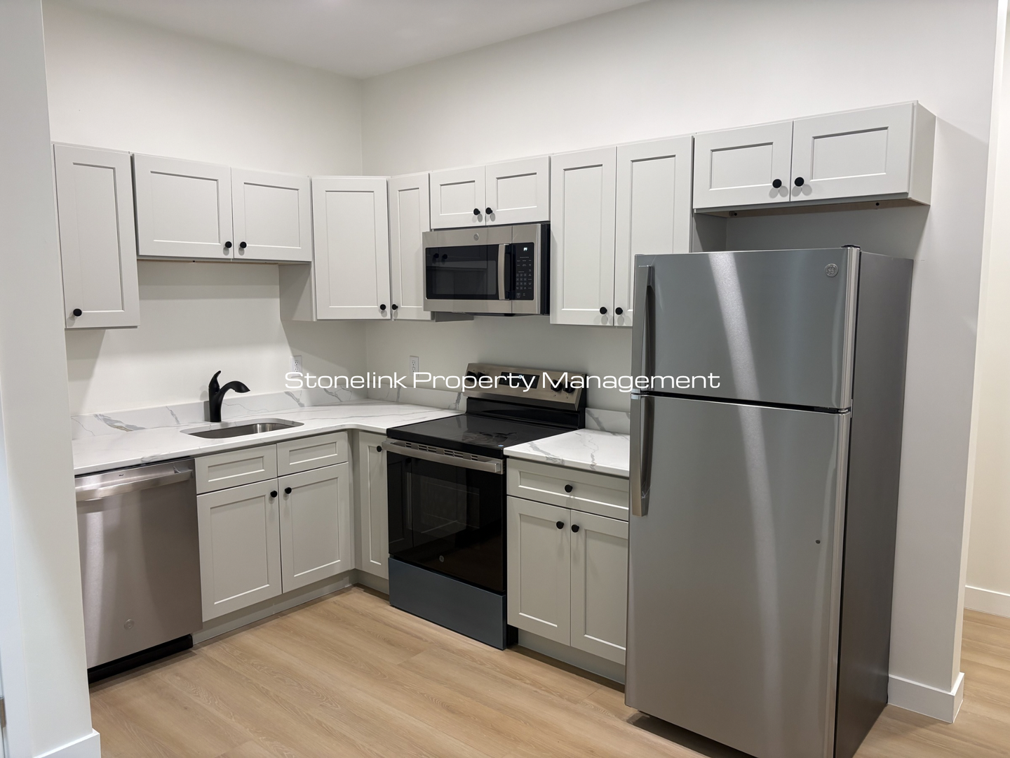 Providence Apartment: 265 Manton Avenue