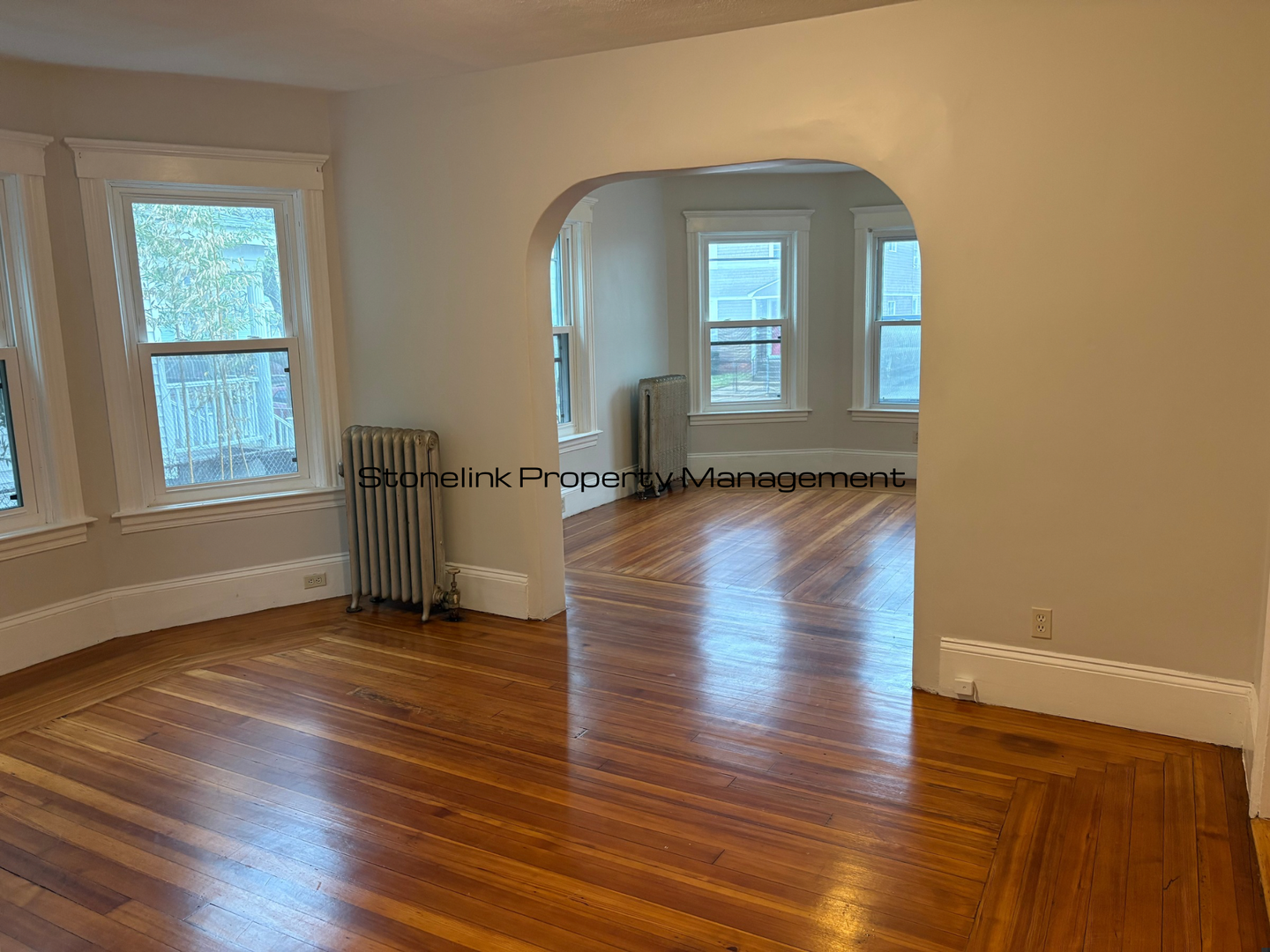 Pawtucket Apartment: 410-412 West Avenue