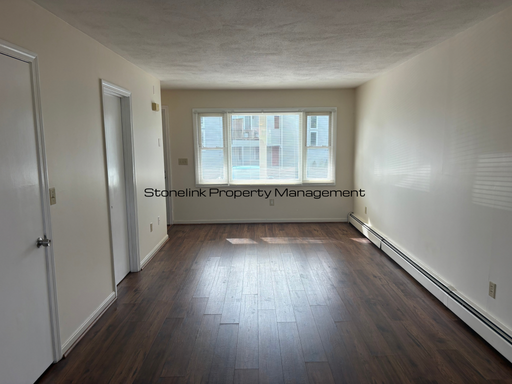 Newly Renovated Townhouse Style Condo For Rent in Cranston!