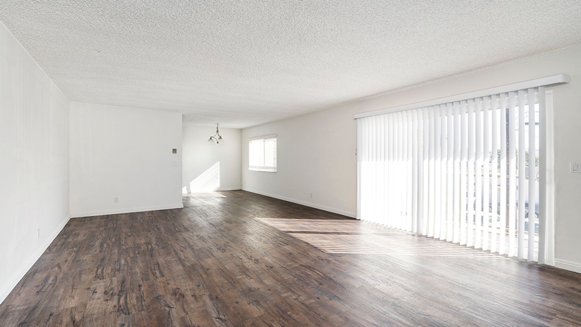 Santa Monica Apartment: 1144 21st St