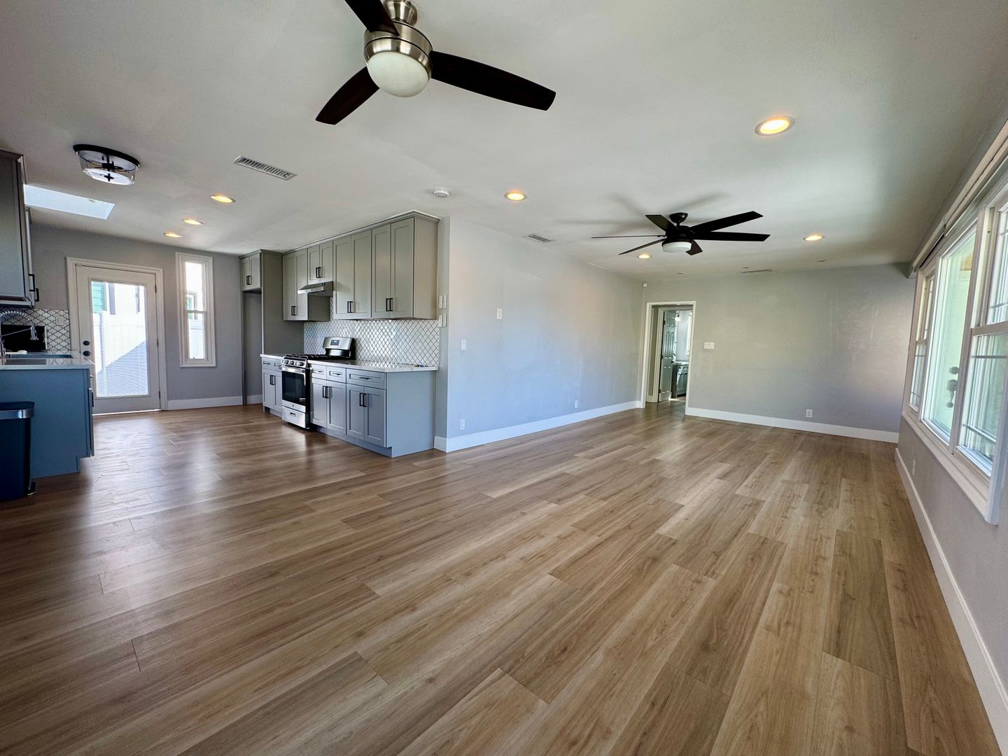 Arleta House: 9691 Elon Ave ACTIVE
