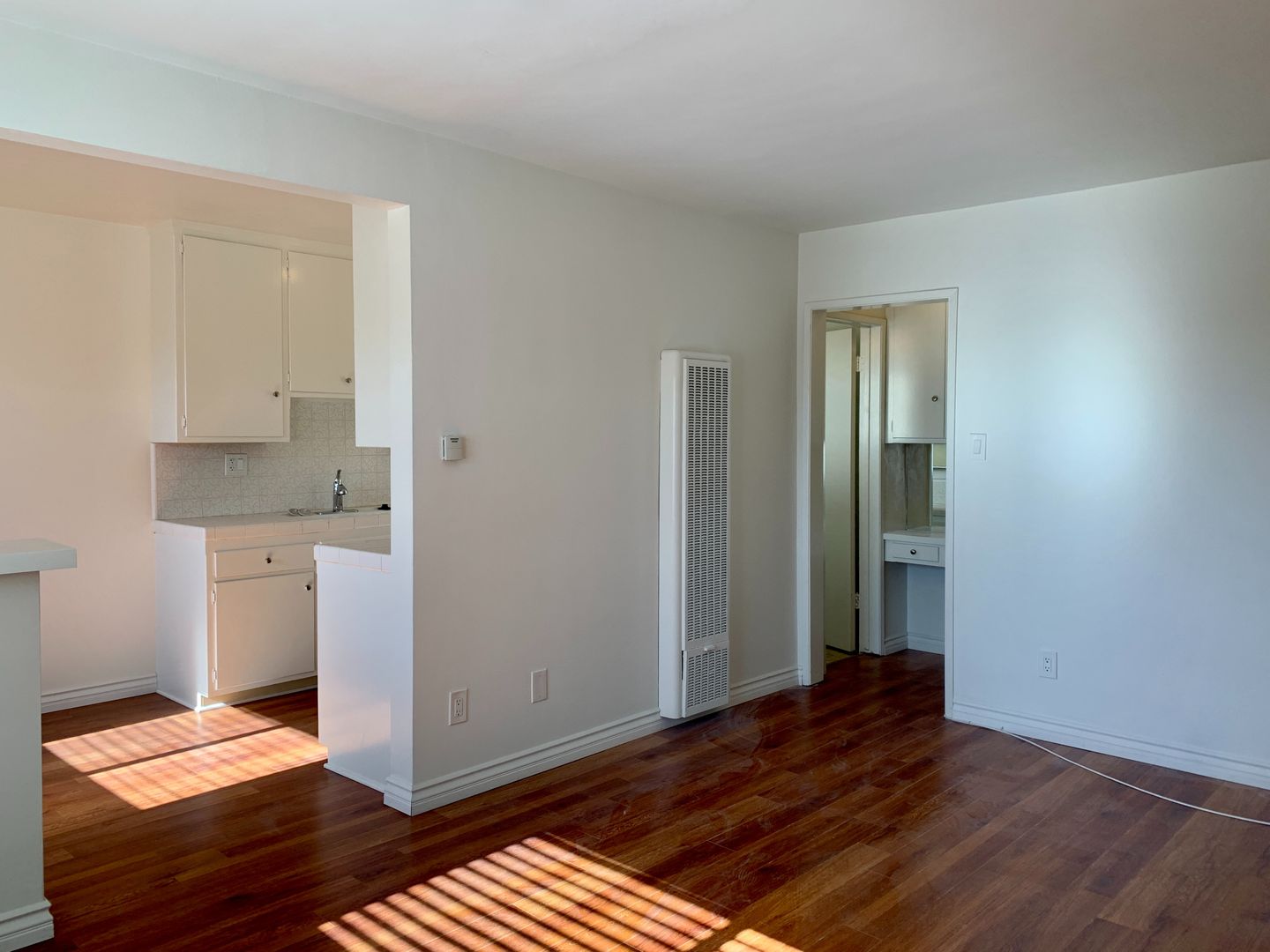 Los Angeles Apartment: 1640 Colby Ave - 1640 Unit 14 ACTIVE