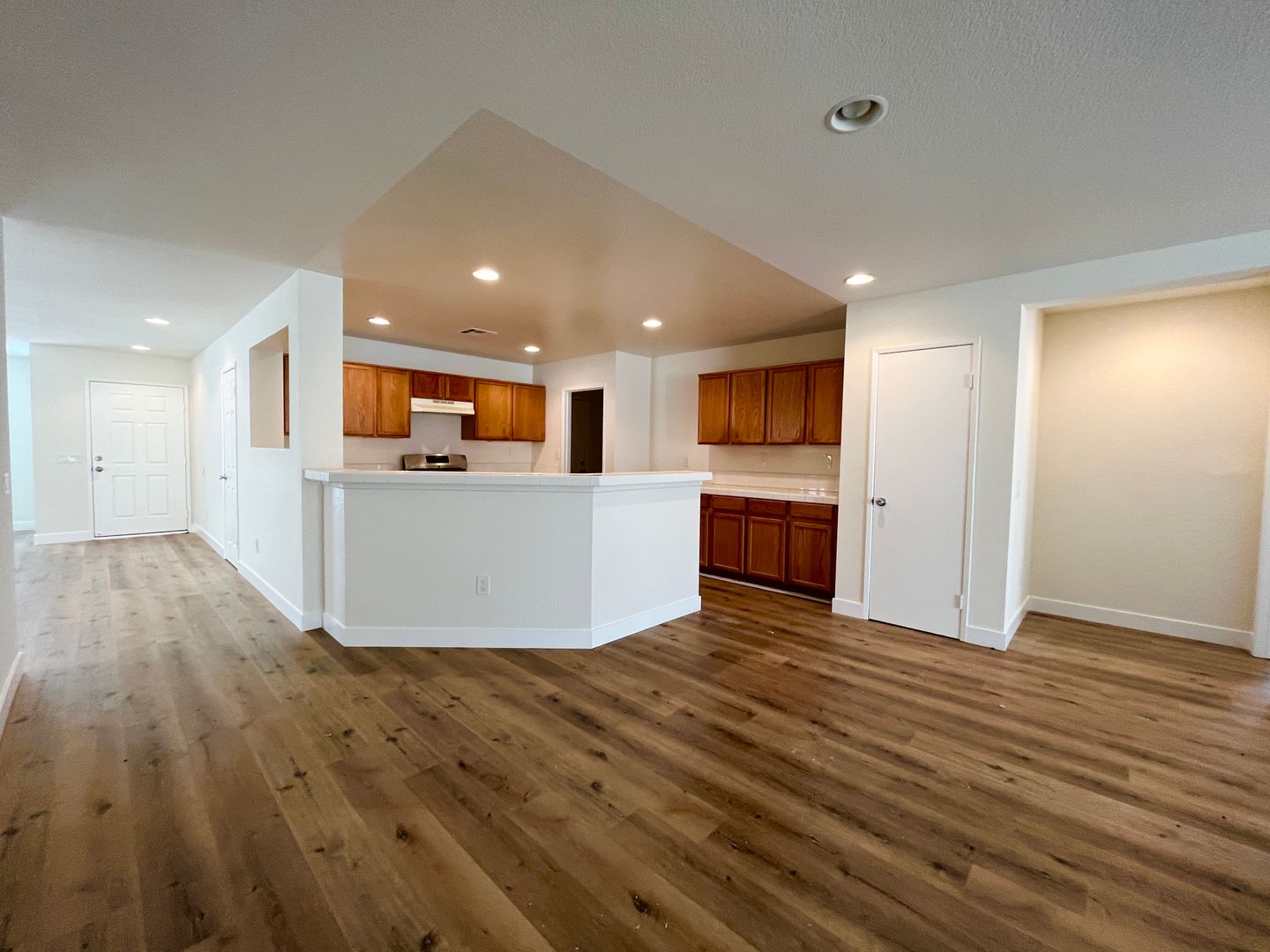 Palmdale House: 36741 30th St E