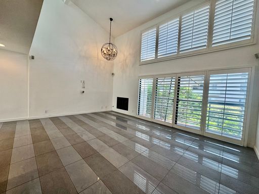 Westside location just moments from Century City and the Wilshire Corridor – photo 1