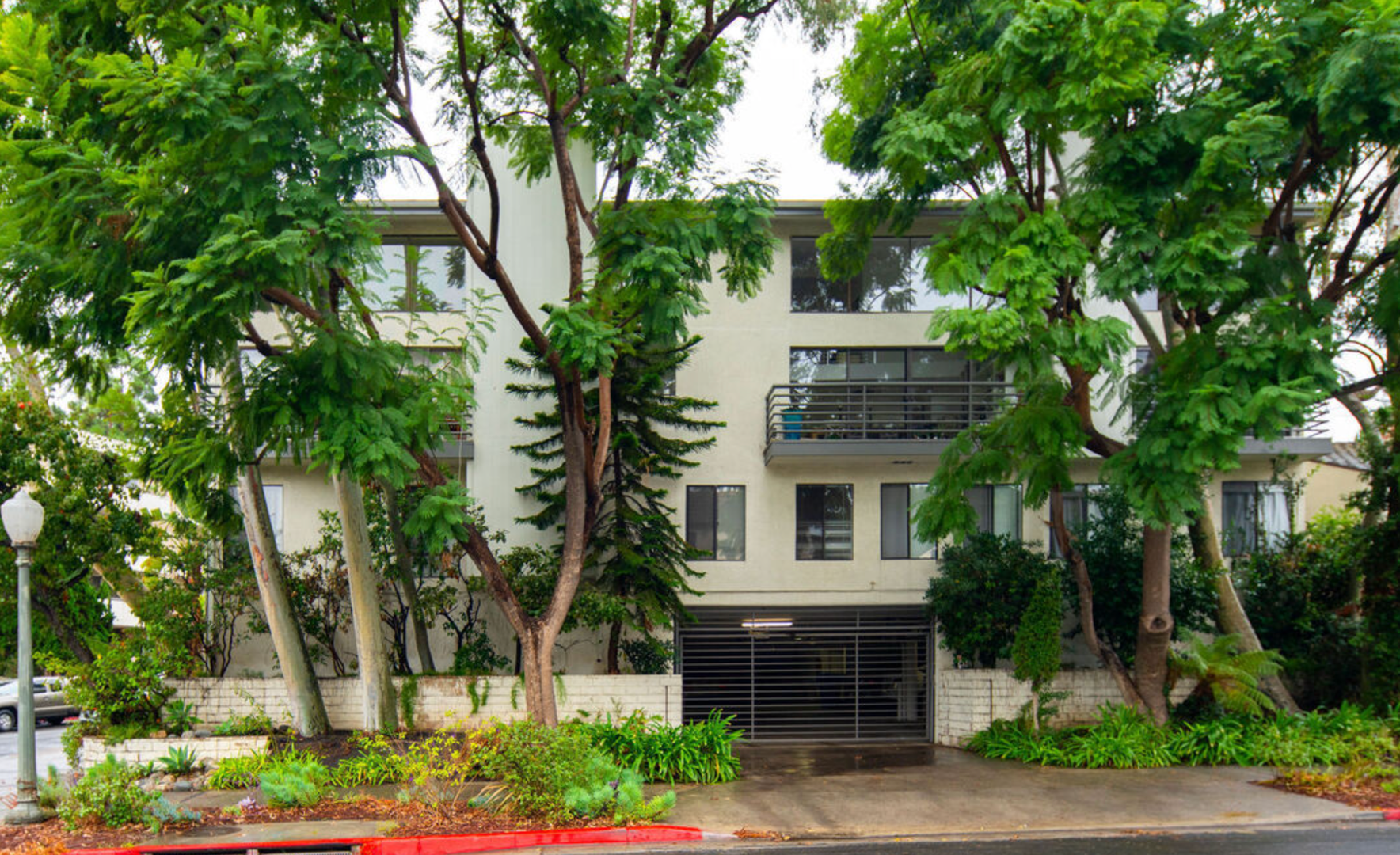 Los Angeles House: 10633 Holman Ave Unit 3
