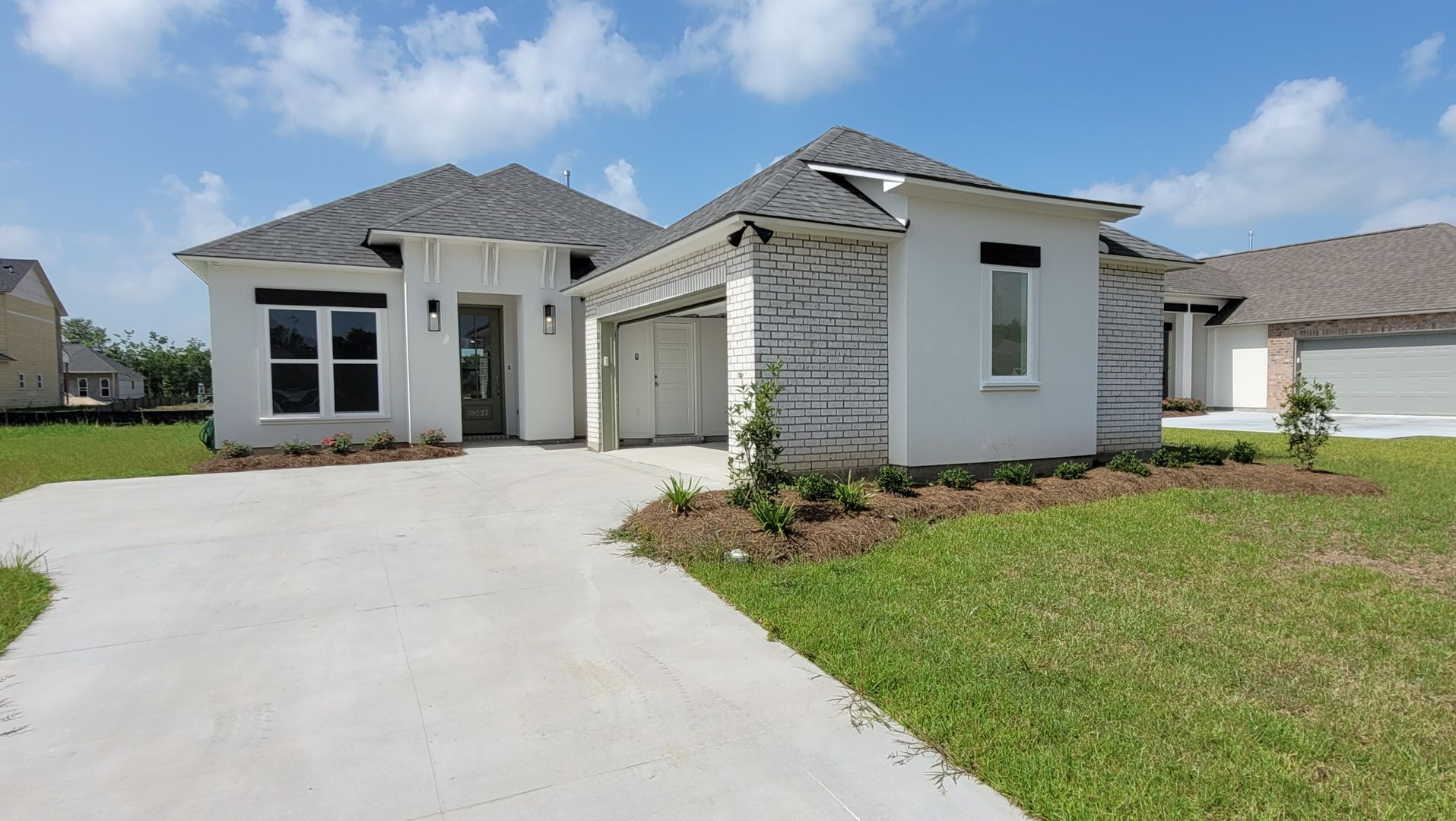 Gonzales House: 39227 Bridge Path Lane
