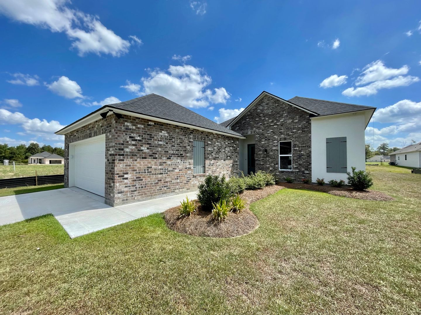 Denham Springs House: 22846 Balsam Dr