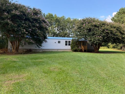 2 Bed 2 Bath Rental at 71 Remington Lane, Washington, NC – photo 1