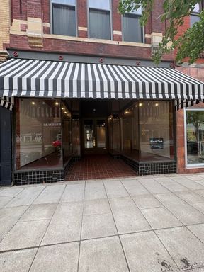 Premier Retail Space Available on the 400 Block of N Main Street in Downtown Oshkosh – photo 1