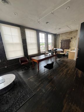 Large OFFICE AVAILABLE at 531 N Main – photo 1