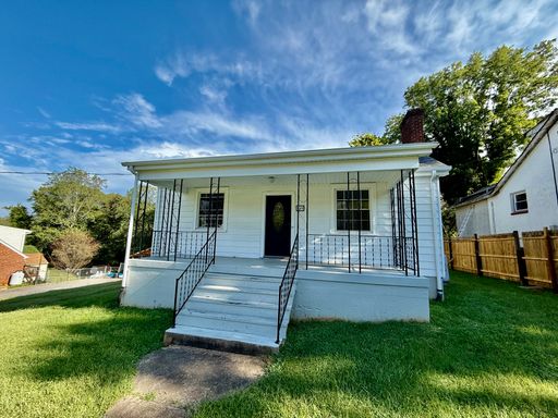 1 Bed 1 Bath Rental at 546 Pine Dr, Lynchburg, VA – photo 1