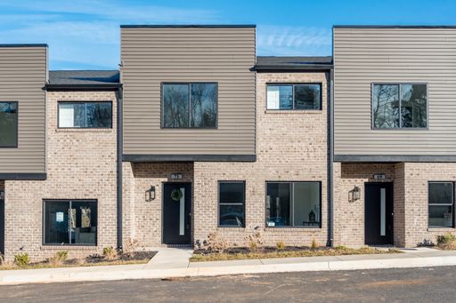 Move In Special! Receive 1/2 off your first full months rent! 3 Bedroom Townhome in The Allure Townhomes! Close to LU!