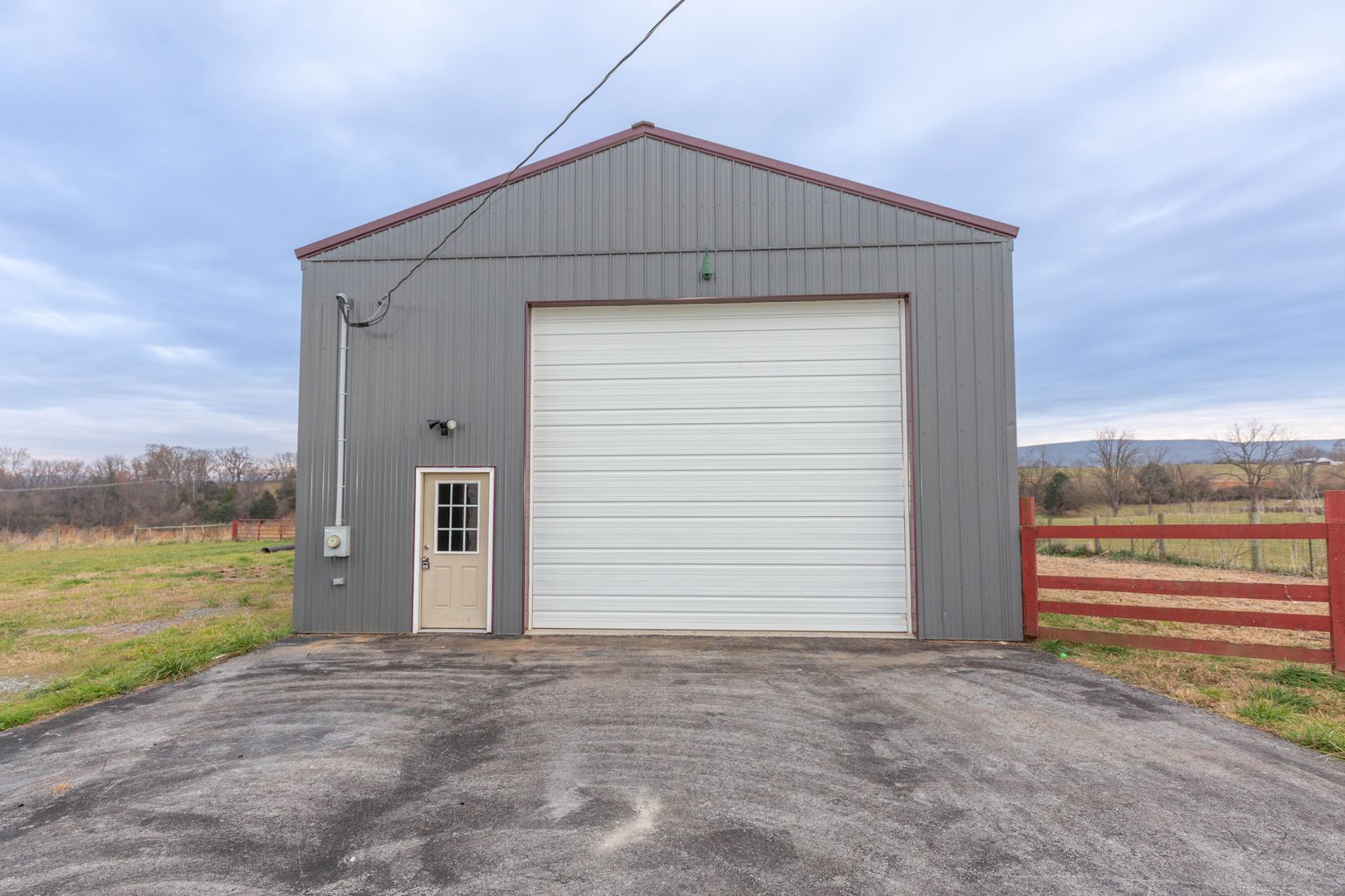 Charles Town House: 266 Shannon Hill Ln - Studio