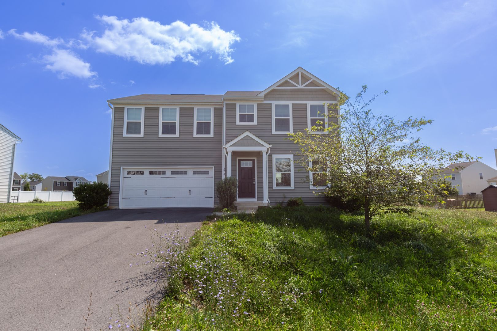 4 Bed, 2.5 Single Family Home in Bunker Hill, WV